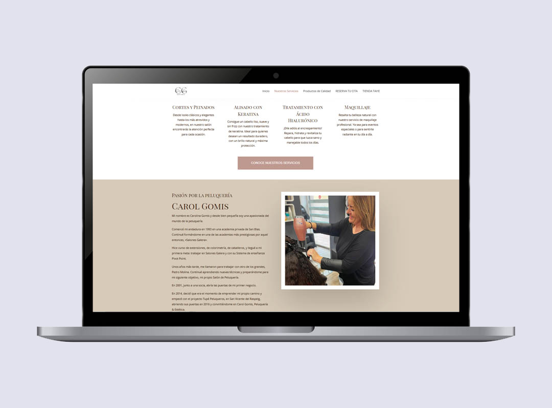 Carol Gomis Peluquería & Estética sitio web responsive vista en portátil